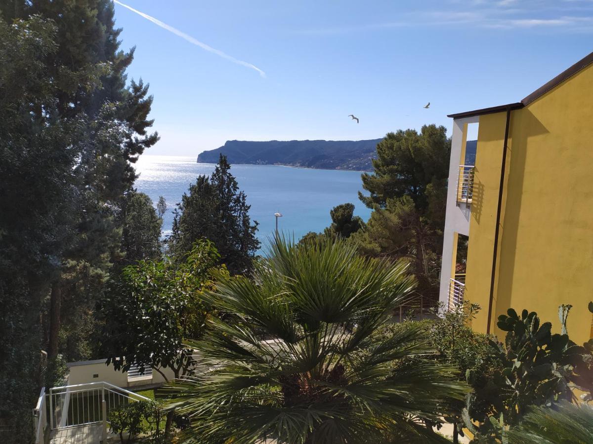 Residenza Ginepri 69 Apartamento Bergeggi Exterior foto